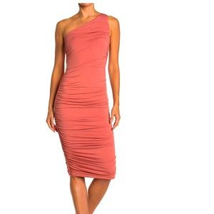 Socialite One-shoulder Ruched Body-con dress